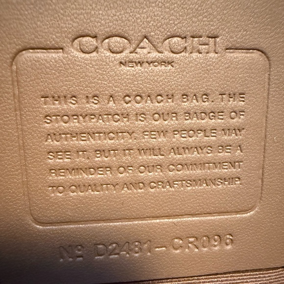 Large COACH Beige Leather Tote with Embossed 'C' - Picture 6 of 6